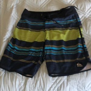 Quicksilver Board shorts trunks size 29